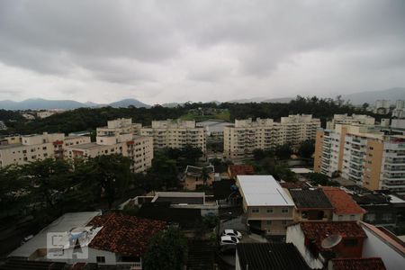 Vista do Quarto 1 de apartamento para alugar com 2 quartos, 60m² em Pechincha, Rio de Janeiro