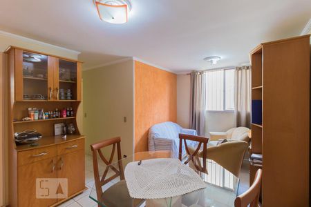 Sala de apartamento à venda com 2 quartos, 48m² em Itaquera, São Paulo