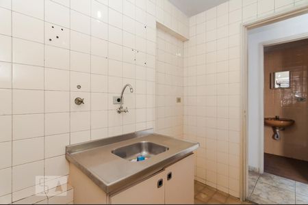 Cozinha de apartamento para alugar com 1 quarto, 58m² em Consolação, São Paulo