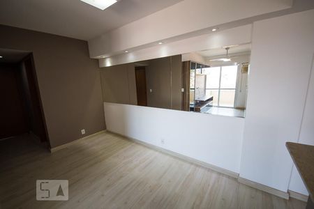 Sala de apartamento à venda com 3 quartos, 70m² em Badu, Niterói