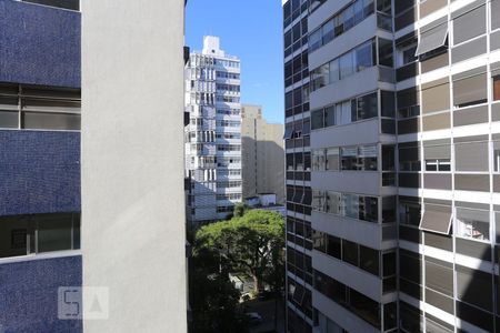 Vista de kitnet/studio para alugar com 1 quarto, 54m² em Higienópolis, São Paulo