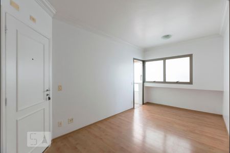 Sala de apartamento para alugar com 1 quarto, 45m² em Aclimação, São Paulo