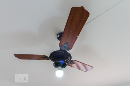 Quarto 1 - Ventilador de Teto de casa à venda com 5 quartos, 250m² em Vila Canero, São Paulo