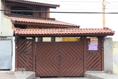 Fachada de casa para alugar com 3 quartos, 200m² em Parque Novo Mundo, São Paulo