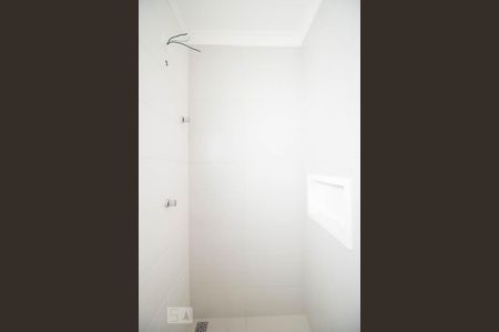 Banheiro  de apartamento à venda com 2 quartos, 76m² em Vila Pires, Santo André