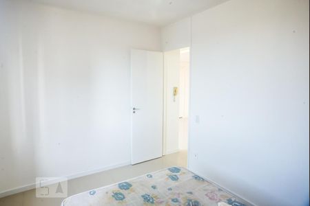 Quarto 1 de apartamento para alugar com 3 quartos, 54m² em Protásio Alves, Porto Alegre