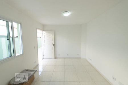 Sala de casa para alugar com 2 quartos, 80m² em Vila Invernada, São Paulo