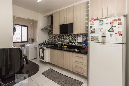 Cozinha  de apartamento para alugar com 2 quartos, 76m² em Jardim Maria Rosa, Taboão da Serra