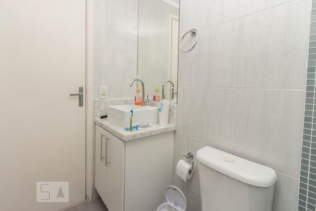 Banheiro  de apartamento para alugar com 2 quartos, 76m² em Jardim Maria Rosa, Taboão da Serra