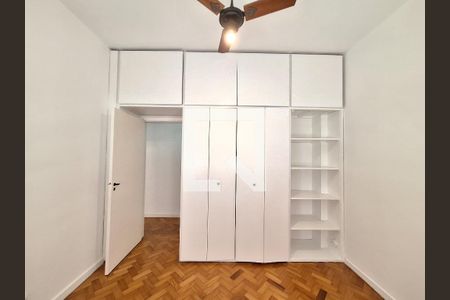 Quarto 1 de apartamento para alugar com 3 quartos, 75m² em Flamengo, Rio de Janeiro