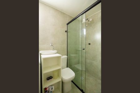 Banheiro  de kitnet/studio para alugar com 1 quarto, 35m² em Aclimação, São Paulo