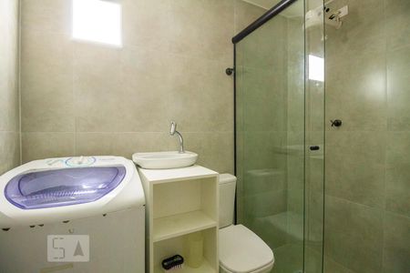 Banheiro  de kitnet/studio para alugar com 1 quarto, 35m² em Aclimação, São Paulo