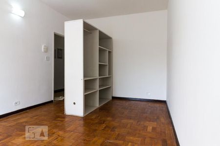 Quarto e Armário  de kitnet/studio para alugar com 1 quarto, 35m² em Penha de França, São Paulo