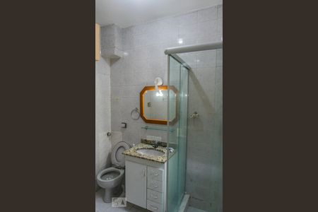 Banheiro de kitnet/studio à venda com 1 quarto, 28m² em Glória, Rio de Janeiro