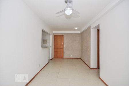 Sala de apartamento à venda com 2 quartos, 69m² em Jacarepaguá, Rio de Janeiro