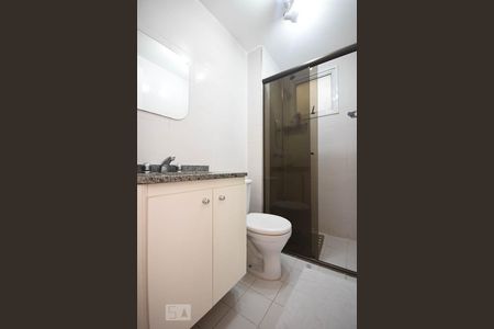 Banheiro de apartamento à venda com 3 quartos, 64m² em Vila Andrade, São Paulo