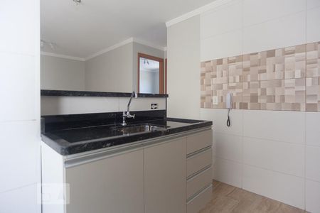 Cozinha de apartamento para alugar com 2 quartos, 45m² em Jardim São Vicente, Campinas