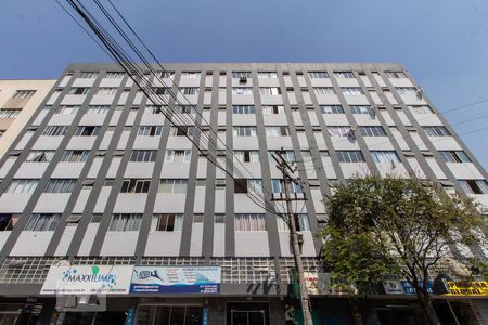 Fachada de kitnet/studio para alugar com 1 quarto, 38m² em Centro, Curitiba