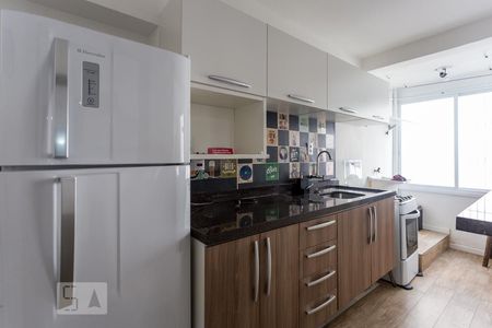 Cozinha de apartamento para alugar com 1 quarto, 50m² em Menino Deus, Porto Alegre
