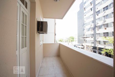 Varanda de apartamento para alugar com 3 quartos, 120m² em Icaraí, Niterói