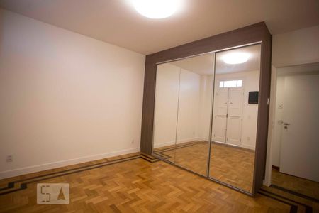 Quarto 1 de apartamento para alugar com 3 quartos, 120m² em Icaraí, Niterói