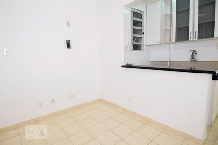 Sala de apartamento para alugar com 1 quarto, 33m² em Copacabana, Rio de Janeiro