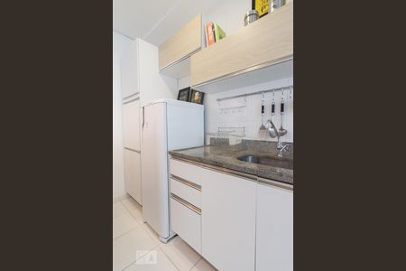 Cozinha de apartamento para alugar com 1 quarto, 35m² em Barra Funda, São Paulo