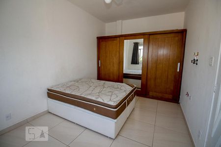 Quarto 1 de apartamento à venda com 1 quarto, 55m² em Penha, Rio de Janeiro