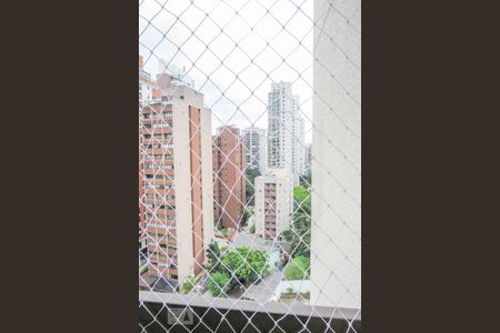 Vista suíte de apartamento à venda com 2 quartos, 80m² em Vila Nova Conceição, São Paulo