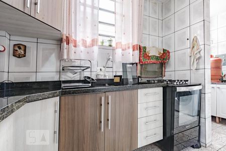 Cozinha de apartamento para alugar com 3 quartos, 74m² em Novo Mundo, Curitiba