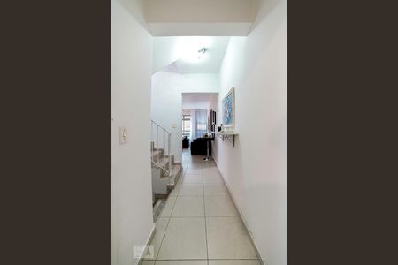 Corredor de casa à venda com 3 quartos, 156m² em Vila Mazzei, São Paulo