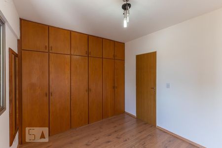 Quarto de apartamento para alugar com 1 quarto, 73m² em Vila Itapura, Campinas