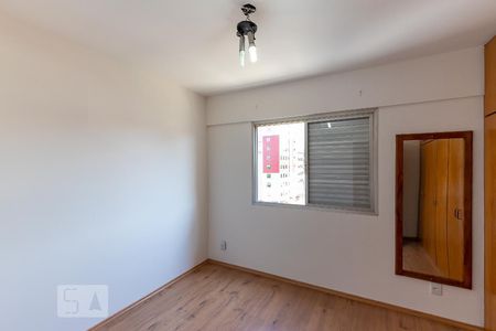 Quarto de apartamento para alugar com 1 quarto, 73m² em Vila Itapura, Campinas