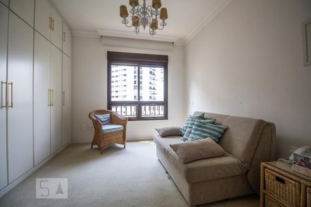 Quarto suíte 2 de apartamento para alugar com 3 quartos, 350m² em Jardim Paulista, São Paulo