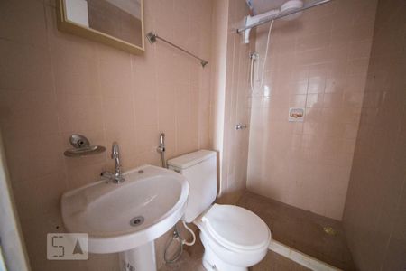 Banheiro de apartamento para alugar com 2 quartos, 85m² em Icaraí, Niterói