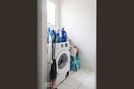 Área de serviço de apartamento para alugar com 3 quartos, 55m² em Igara, Canoas