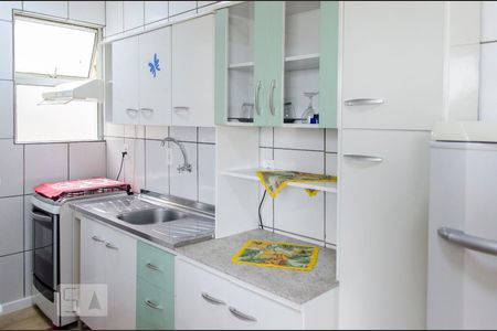 Cozinha de apartamento para alugar com 2 quartos, 38m² em Mato Grande, Canoas