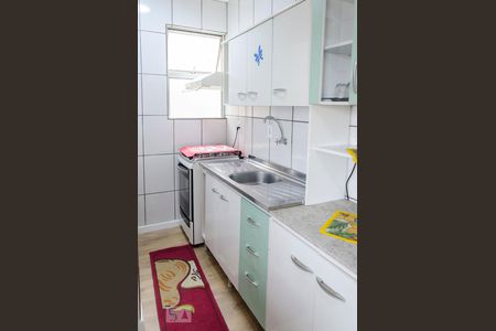 Cozinha de apartamento para alugar com 2 quartos, 38m² em Mato Grande, Canoas