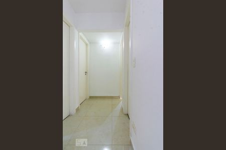 Corredor de apartamento para alugar com 3 quartos, 70m² em Vila Santana, São Paulo