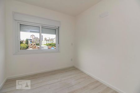 Dormitório 1 de apartamento à venda com 2 quartos, 40m² em Santa Cecília, Porto Alegre