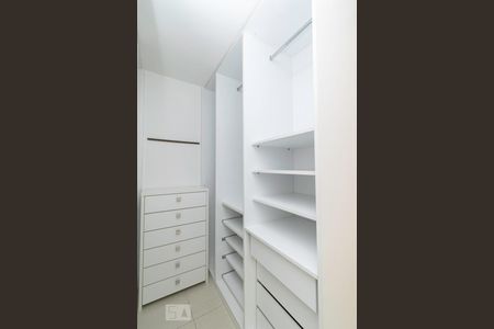 Closet Suíte Cobertura de apartamento para alugar com 3 quartos, 140m² em Gragoatá, Niterói