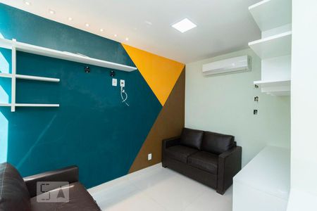 Escritório de apartamento para alugar com 3 quartos, 140m² em Gragoatá, Niterói