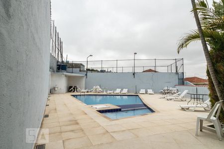 Apartamento à venda com 186m², 3 quartos e 2 vagas Apartamento à venda com 186m², 3 quartos e 2 vagasÁrea comum - Piscina
