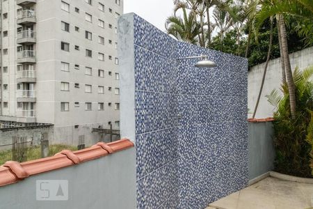 Apartamento à venda com 186m², 3 quartos e 2 vagas Apartamento à venda com 186m², 3 quartos e 2 vagasÁrea comum - Piscina
