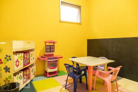 Apartamento à venda com 186m², 3 quartos e 2 vagas Apartamento à venda com 186m², 3 quartos e 2 vagasÁrea Comum - Brinquedoteca