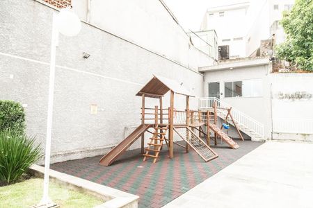 Apartamento à venda com 186m², 3 quartos e 2 vagas Apartamento à venda com 186m², 3 quartos e 2 vagasÁrea Comum - Playground