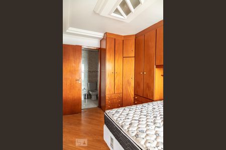 Apartamento à venda com 186m², 3 quartos e 2 vagas Apartamento à venda com 186m², 3 quartos e 2 vagasQuarto 3