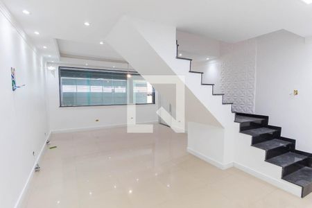 Sala de casa para alugar com 5 quartos, 300m² em Vila Marieta, São Paulo