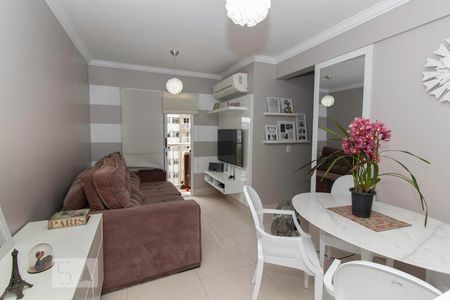 Sala de apartamento à venda com 2 quartos, 60m² em Del Castilho , Rio de Janeiro