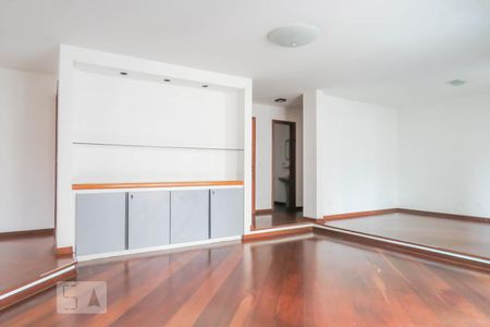 Sala  de apartamento à venda com 3 quartos, 182m² em Moema, São Paulo